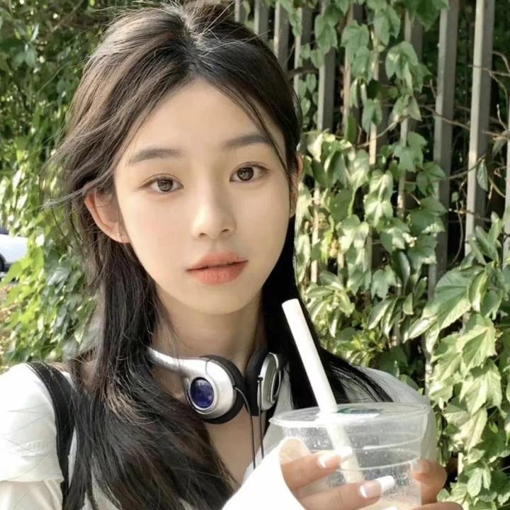 窒友梅根